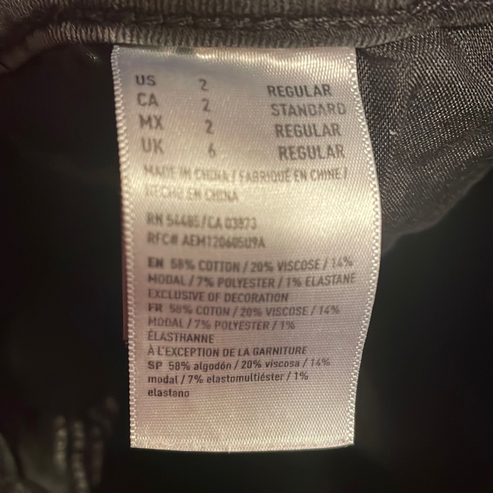 Black American Eagle jeans